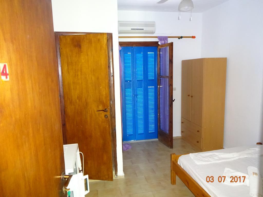 Scirocco Rooms Loutro Exterior photo