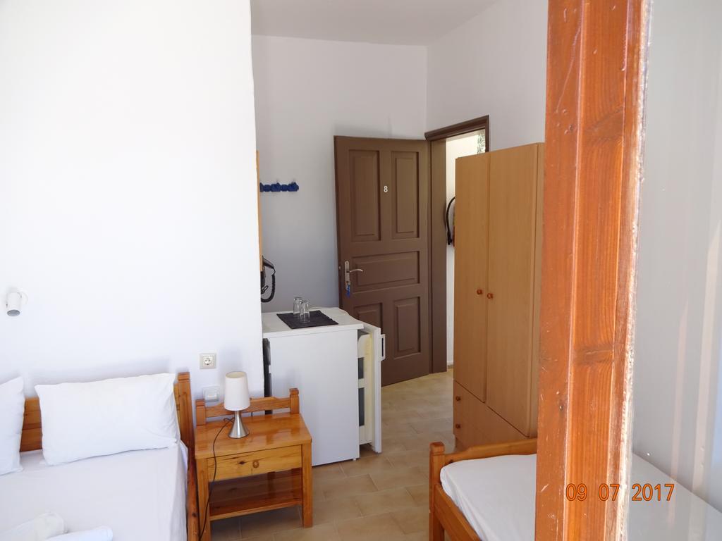 Scirocco Rooms Loutro Exterior photo